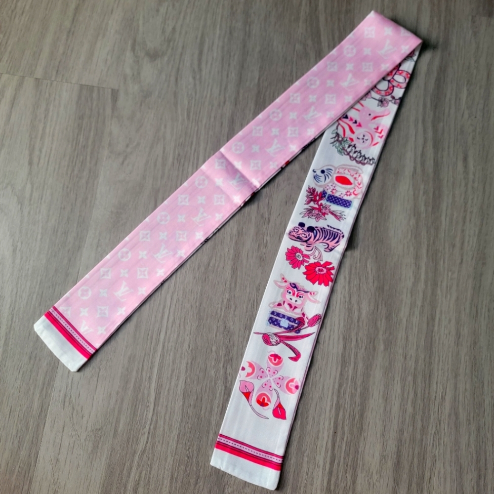 SALE🎉 1pc Bag Twilly, Hair Tie, Scarf,  Twilly Scarf Accessory